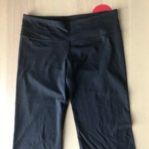 Lululemon Luon Groove Crops